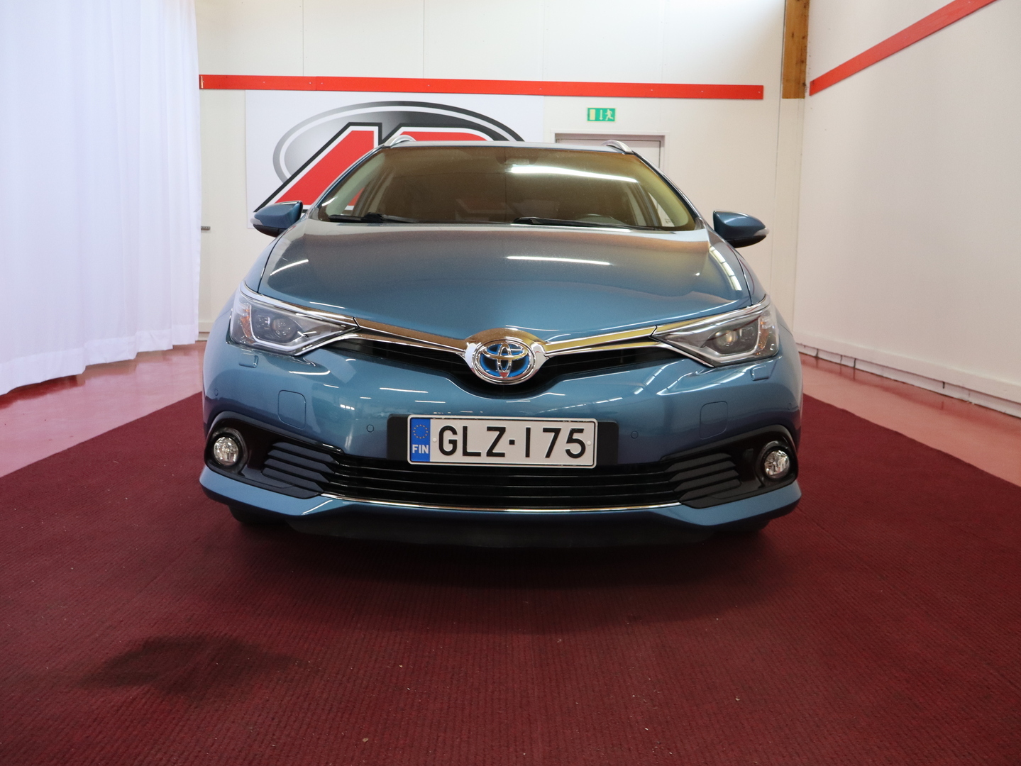 TOYOTA Auris 2016