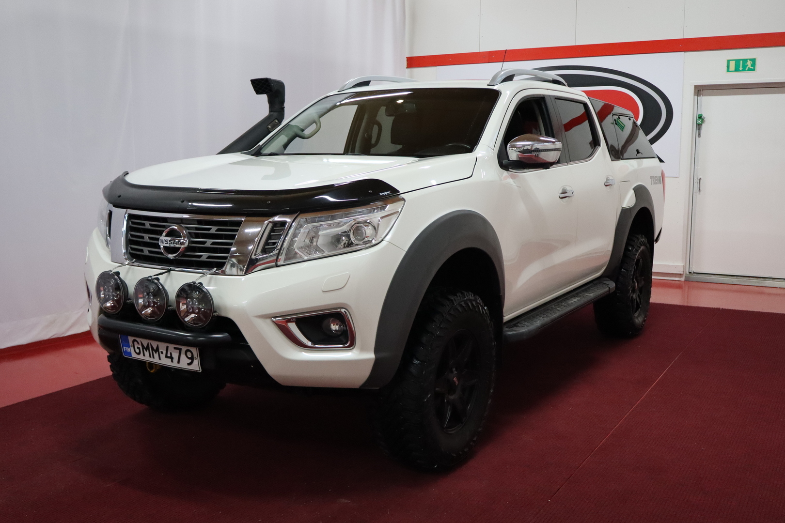 NISSAN Navara 2017