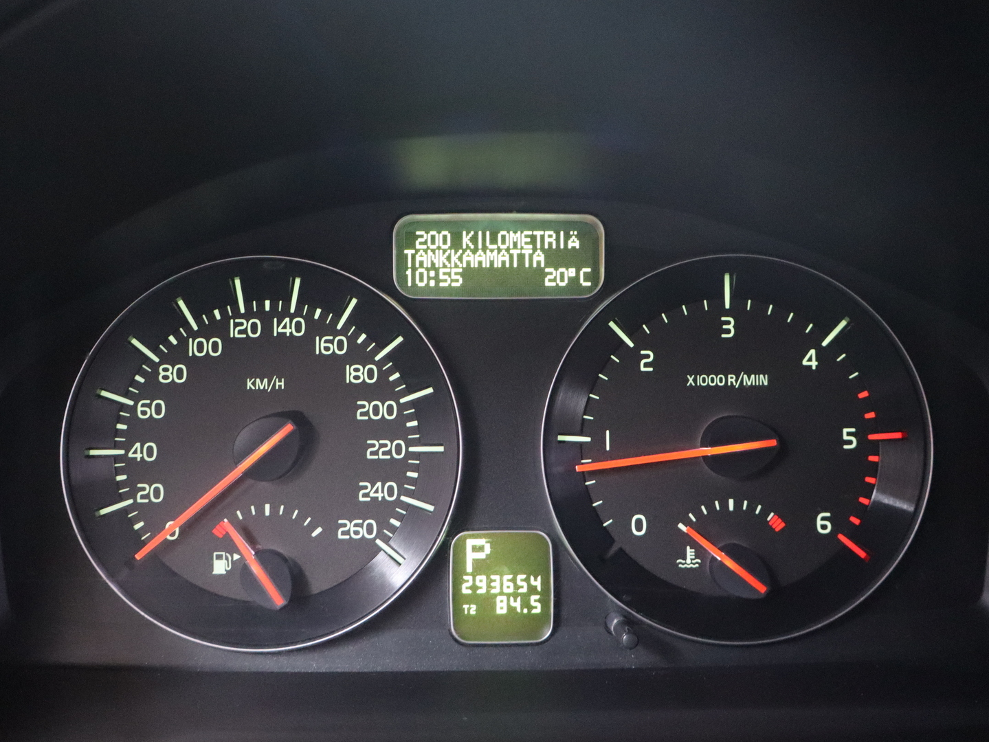 VOLVO V50 11