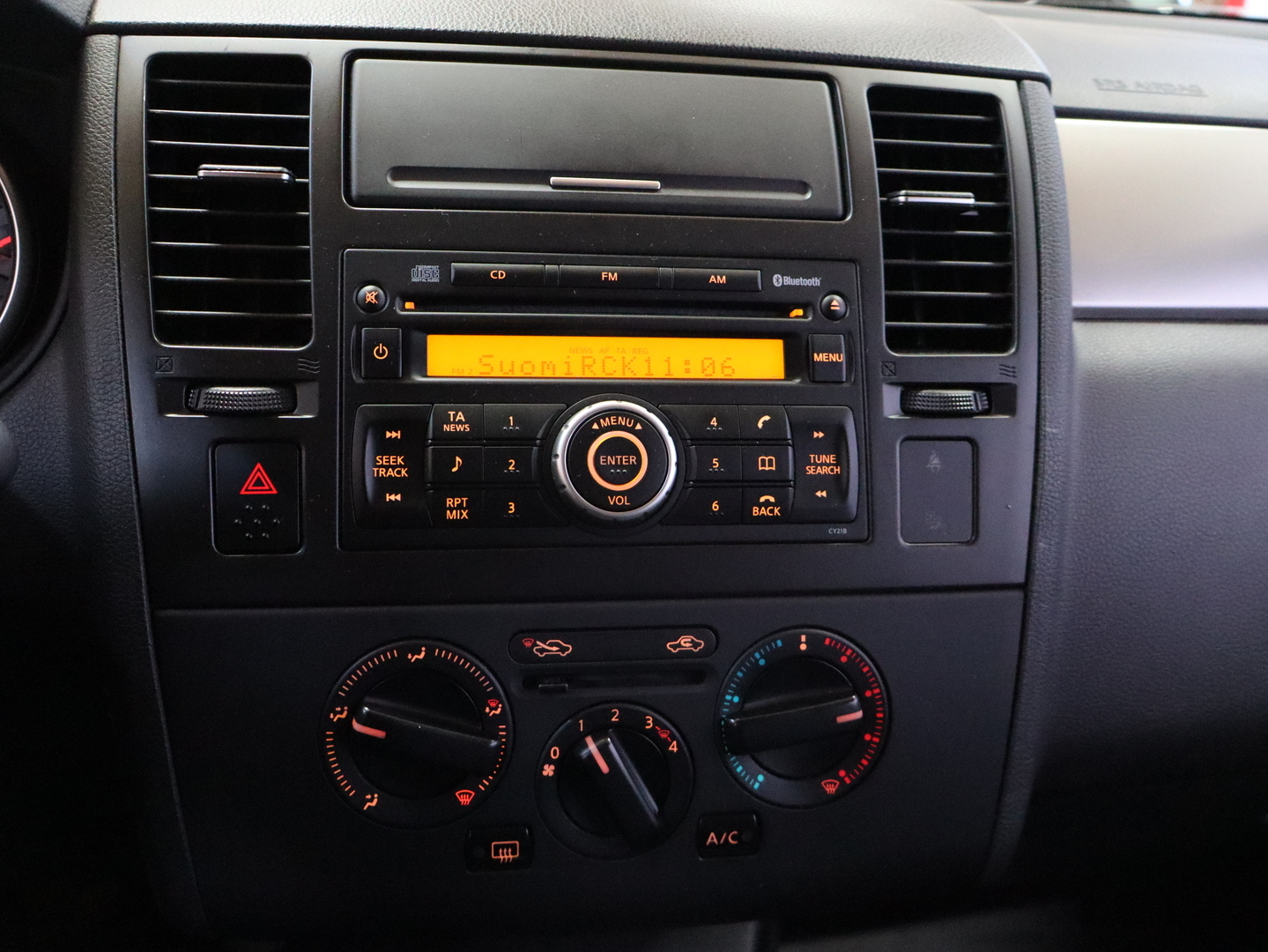 NISSAN Tiida 2009