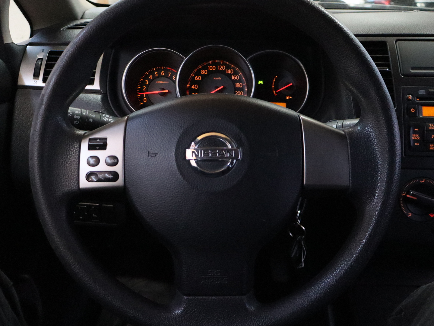 NISSAN Tiida 2009