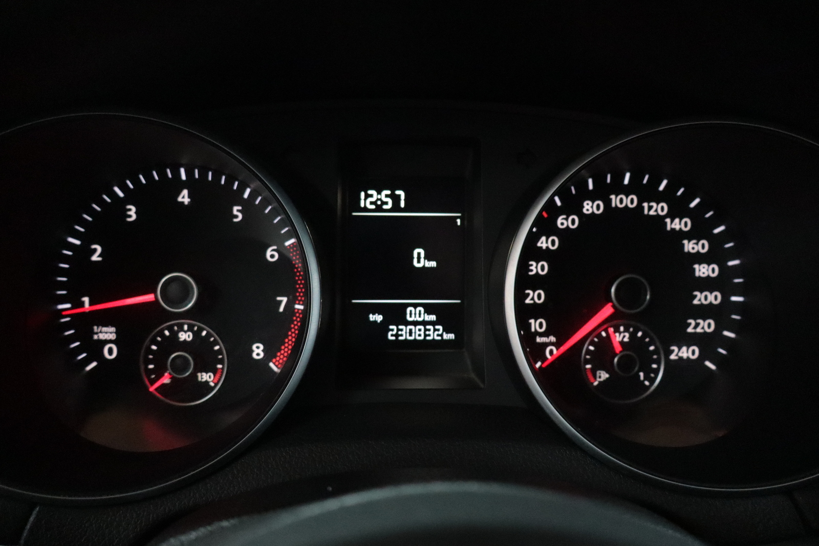 VOLKSWAGEN Golf 2012