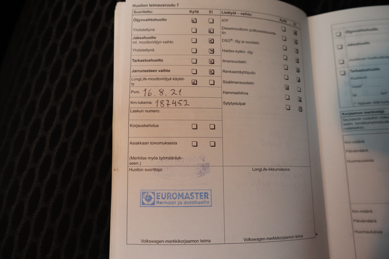 VOLKSWAGEN Golf 2012