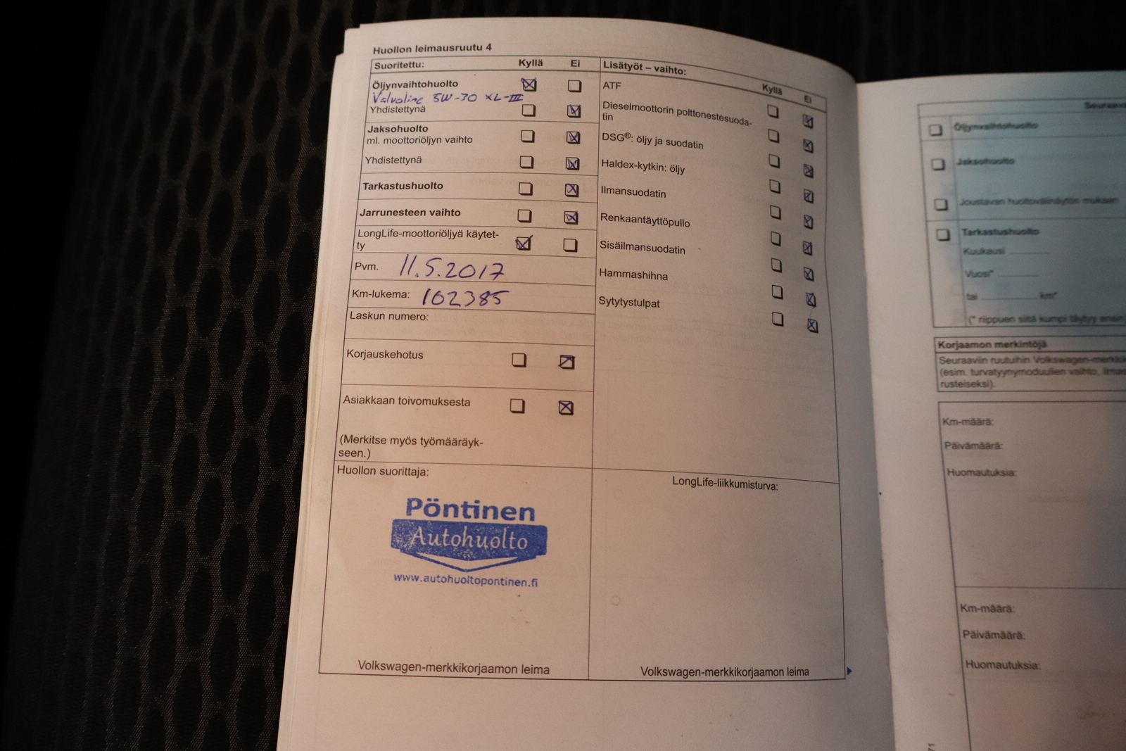 VOLKSWAGEN Golf 2012