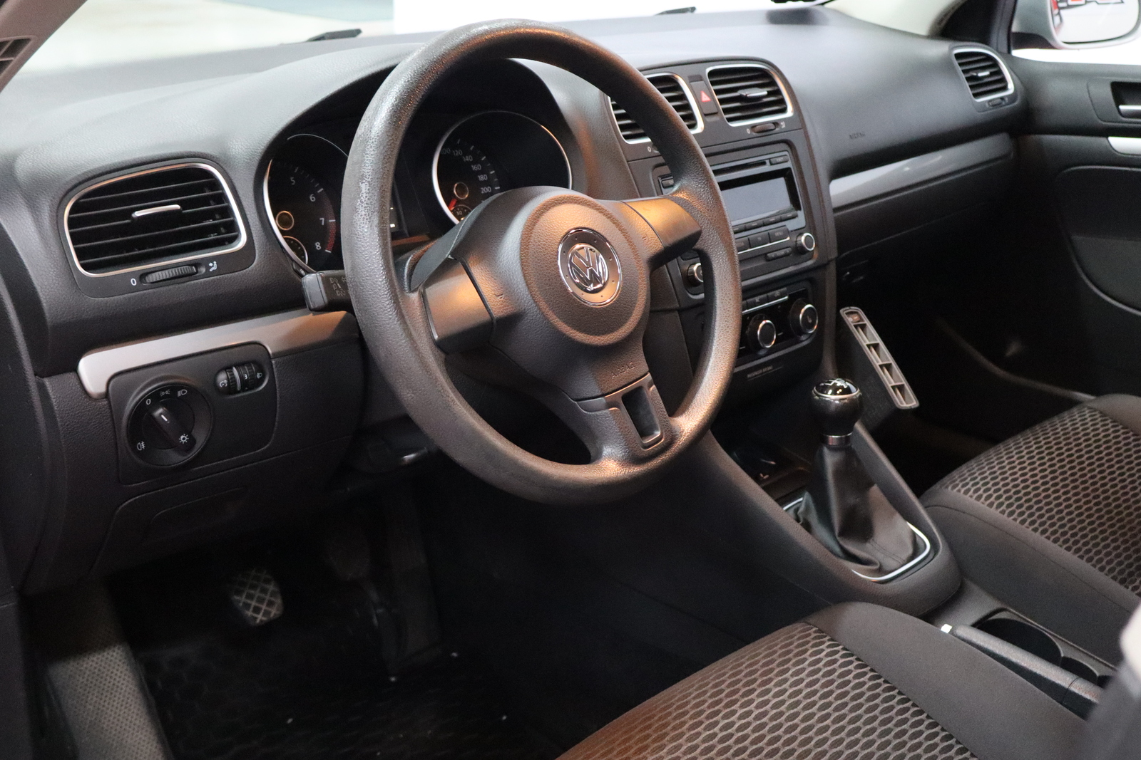 VOLKSWAGEN Golf 2012