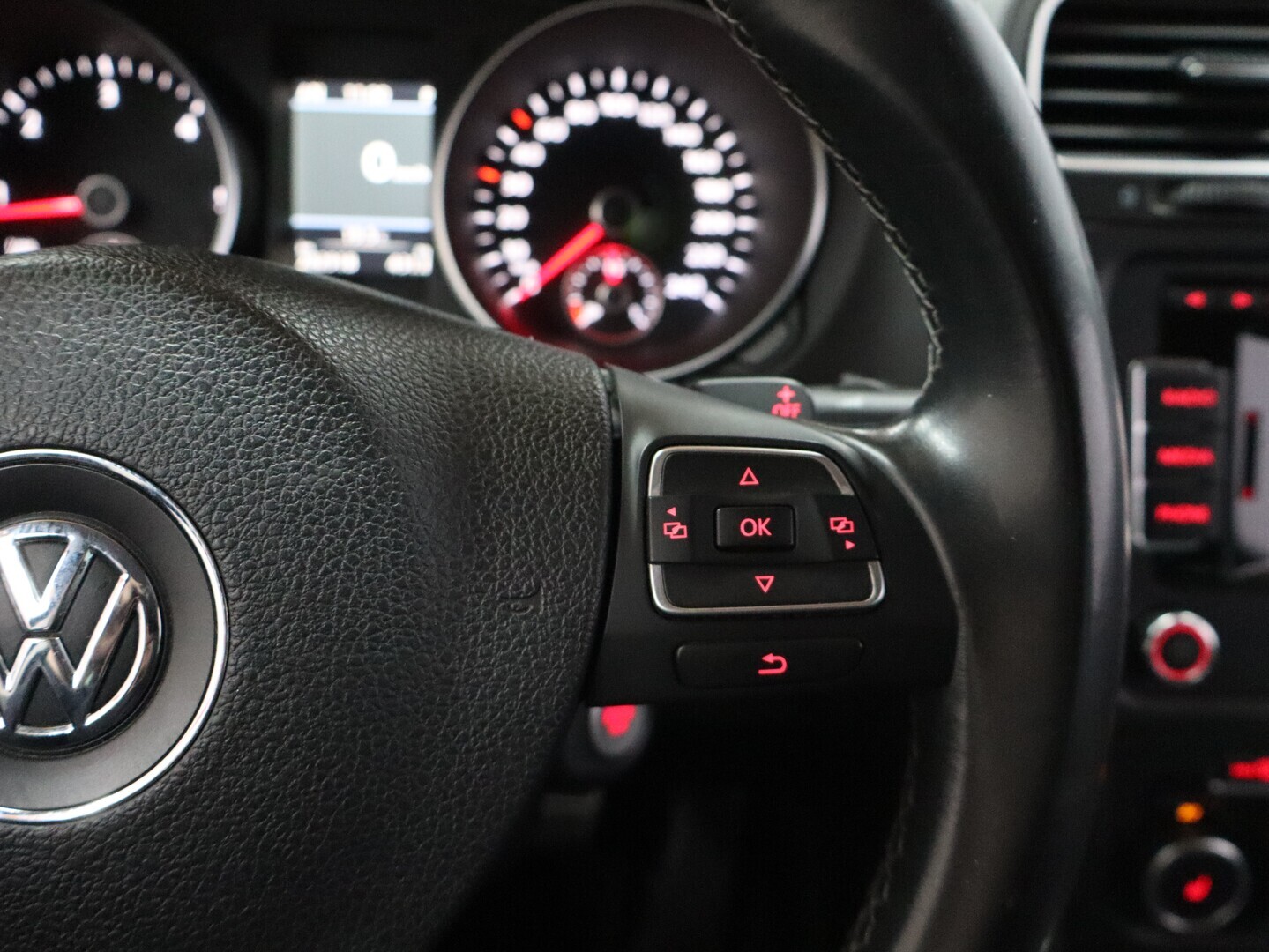 VOLKSWAGEN Golf 2011