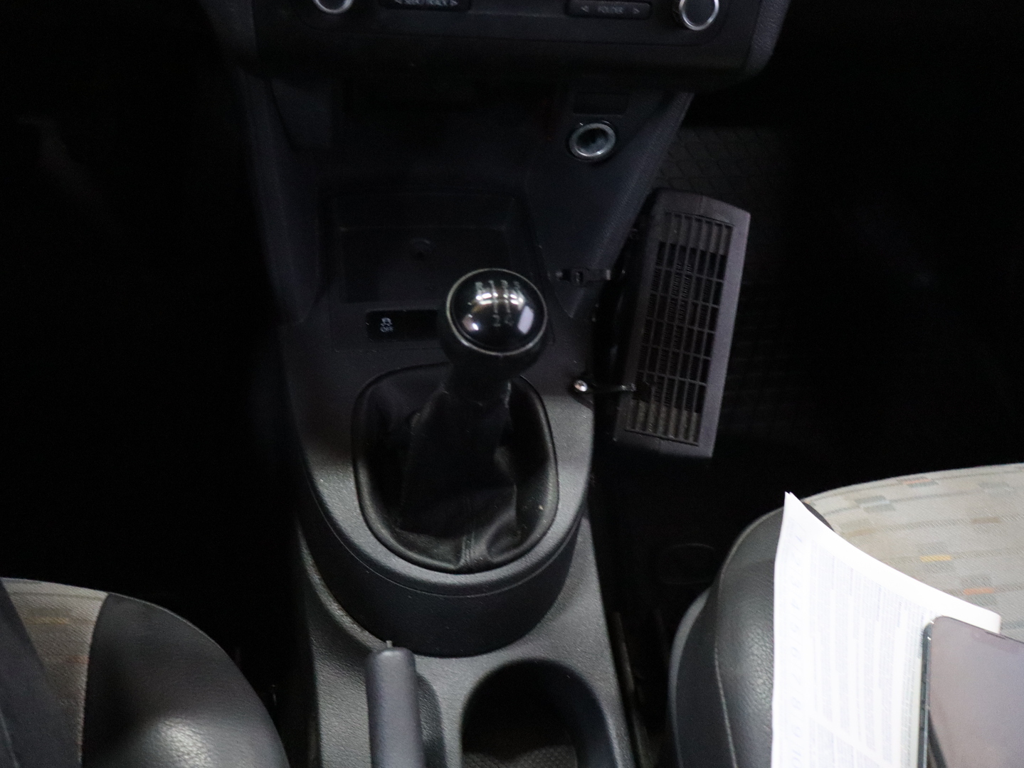 VOLKSWAGEN Caddy 2011