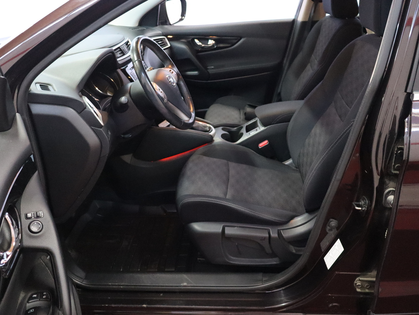 NISSAN Qashqai 2014