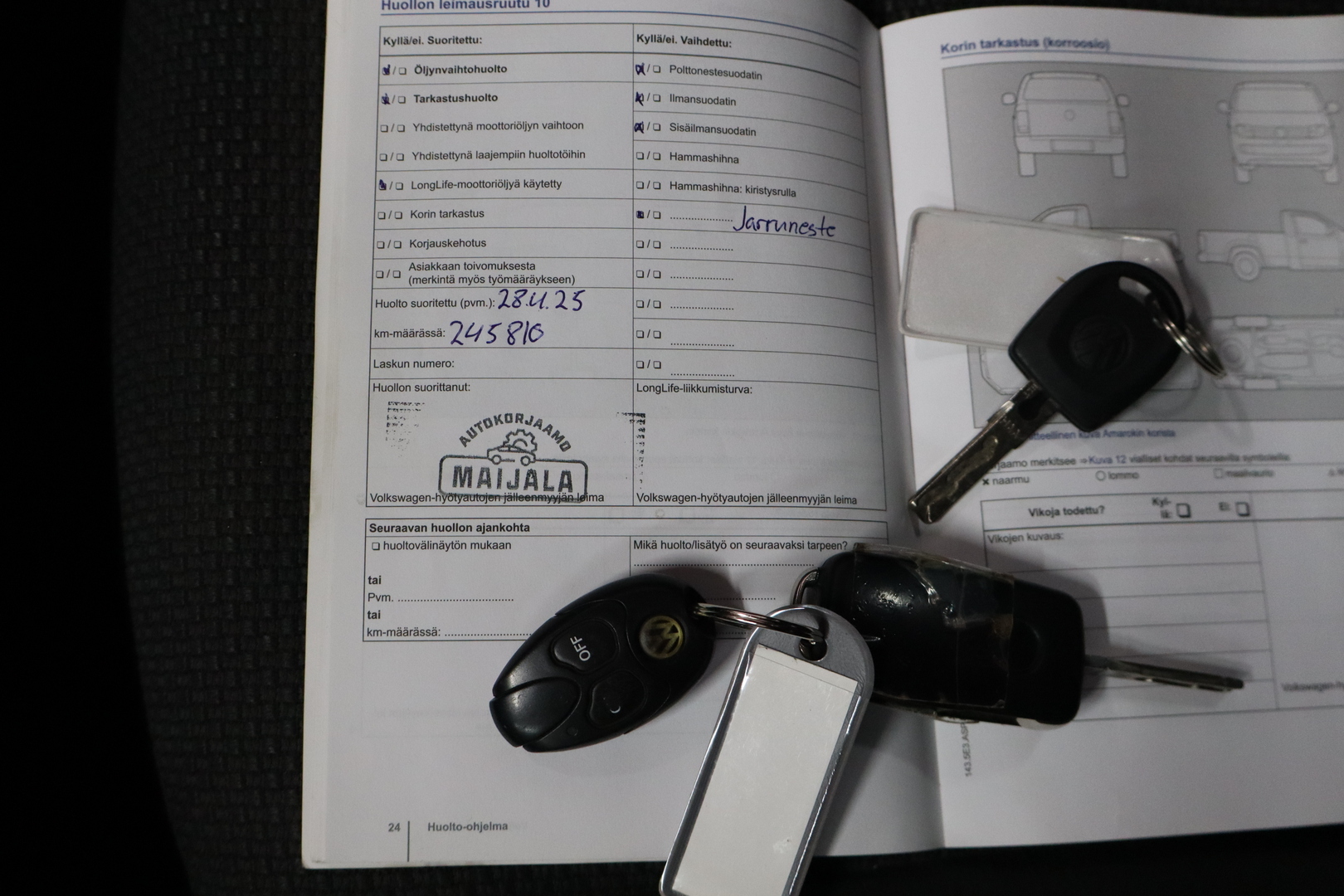 VOLKSWAGEN Amarok 2014