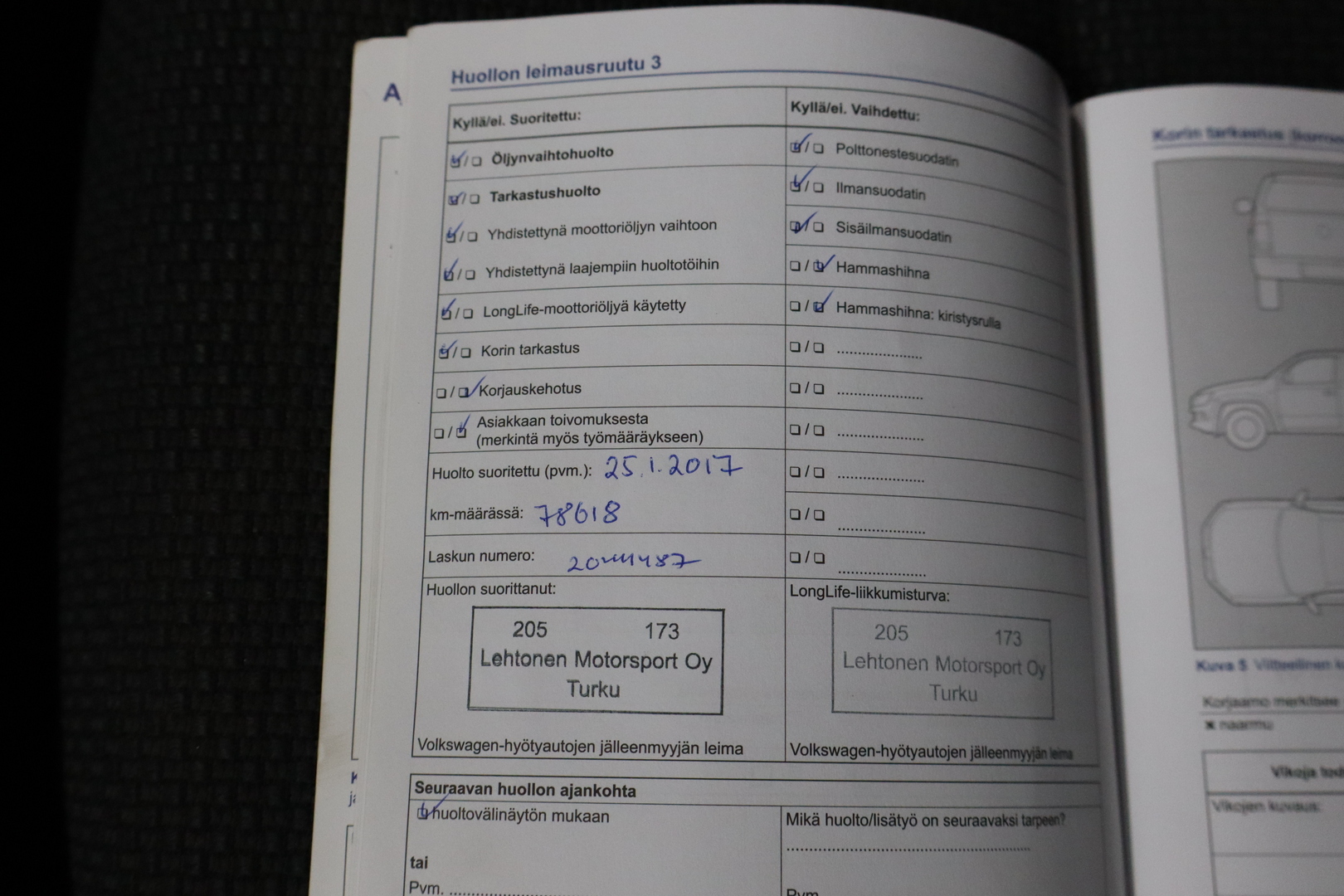 VOLKSWAGEN Amarok 2014