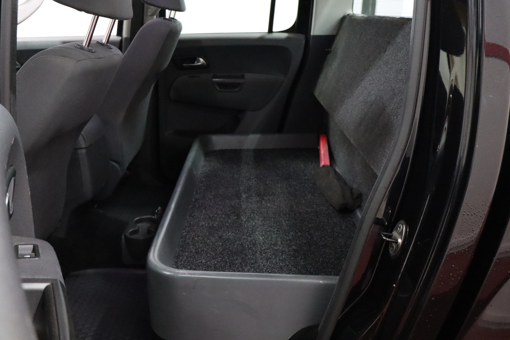 VOLKSWAGEN Amarok 2014