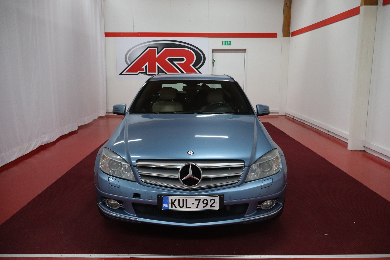 MERCEDES-BENZ C 2011