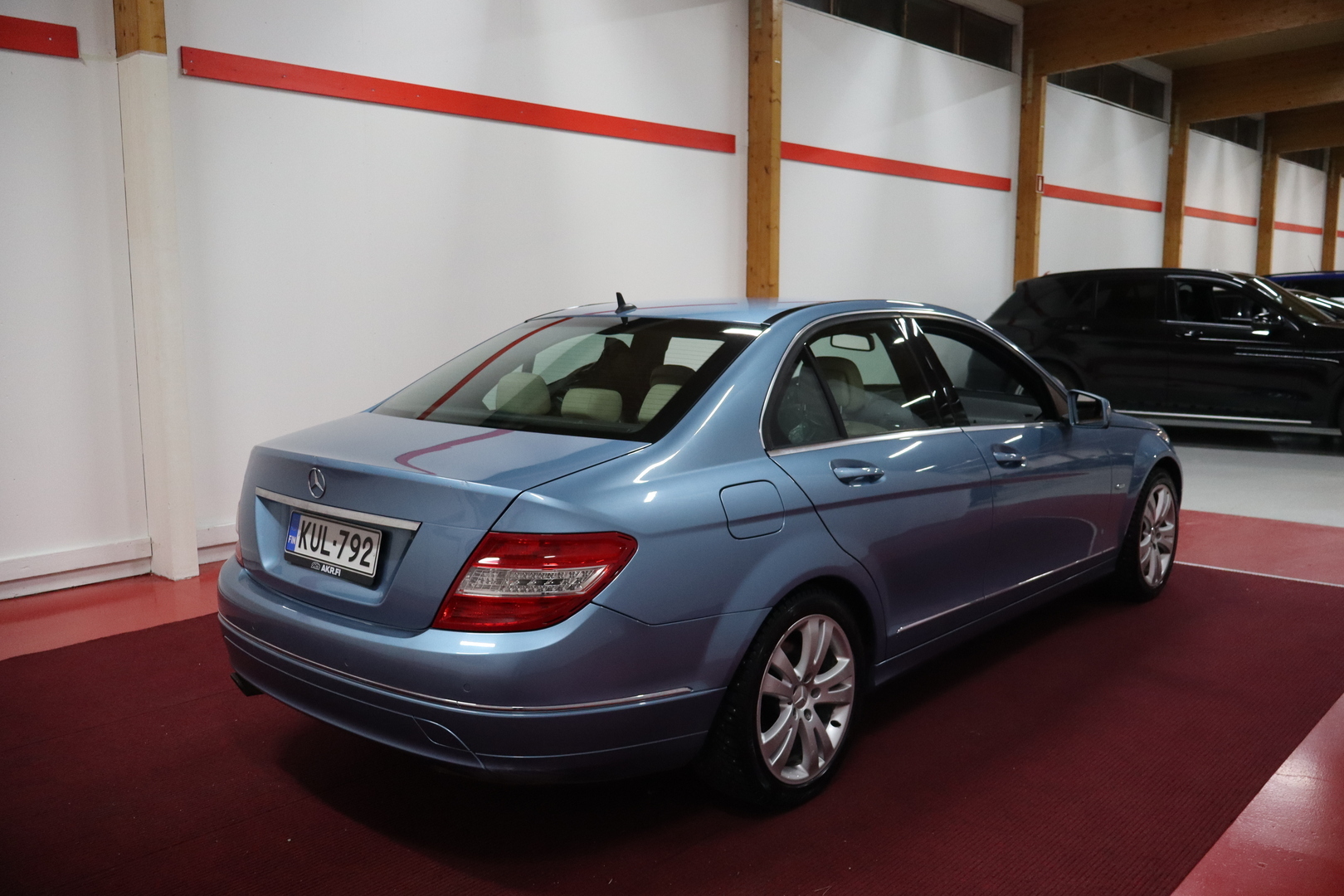 MERCEDES-BENZ C 2011