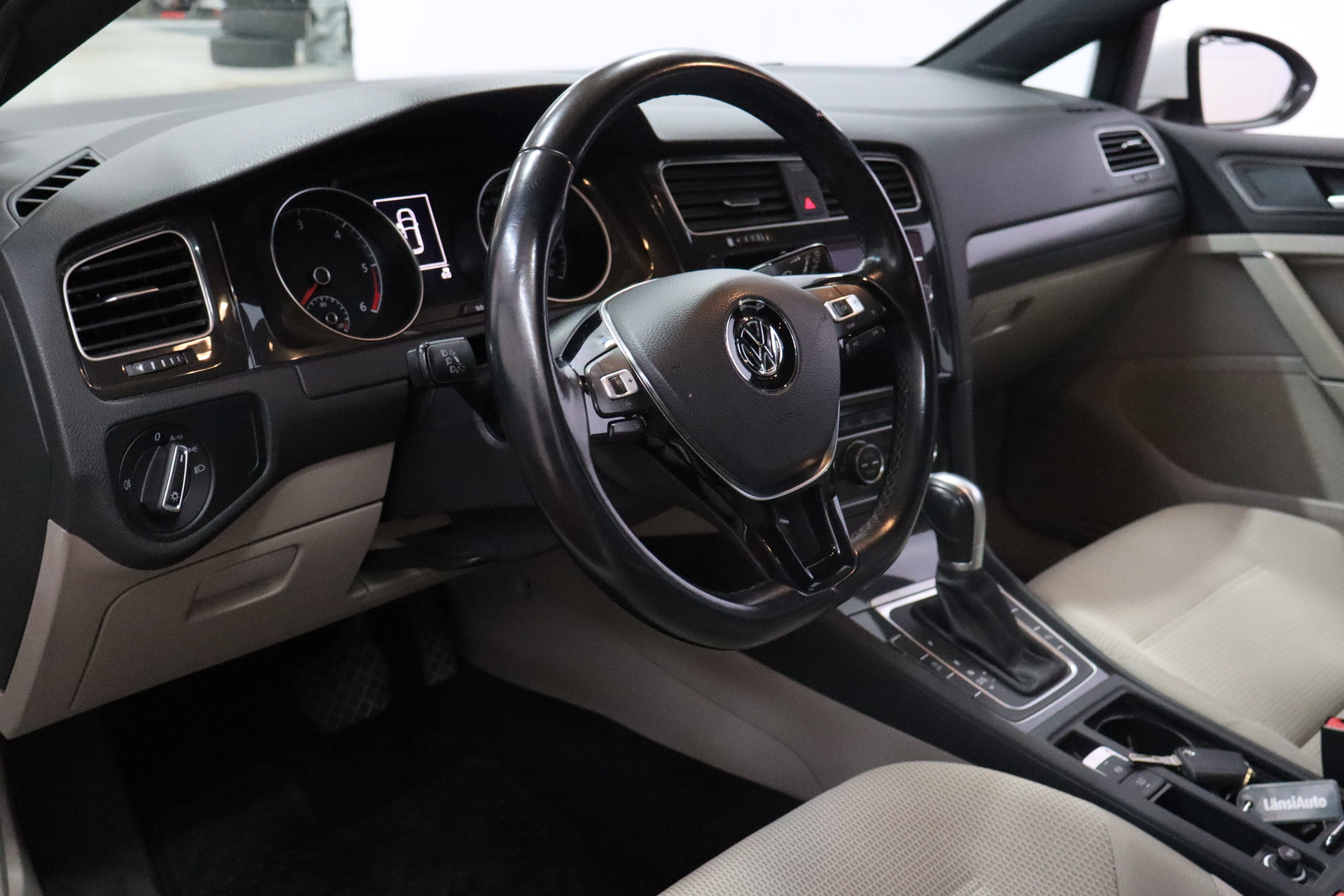 VOLKSWAGEN Golf 2018