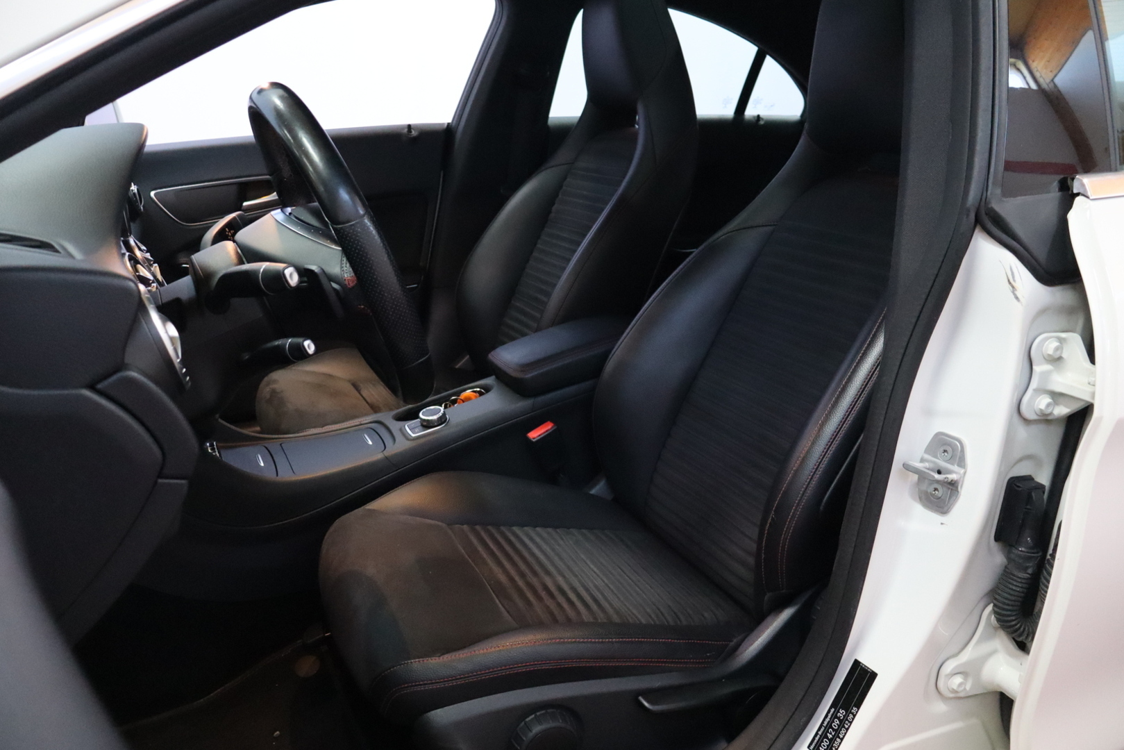 MERCEDES-BENZ CLA 2013