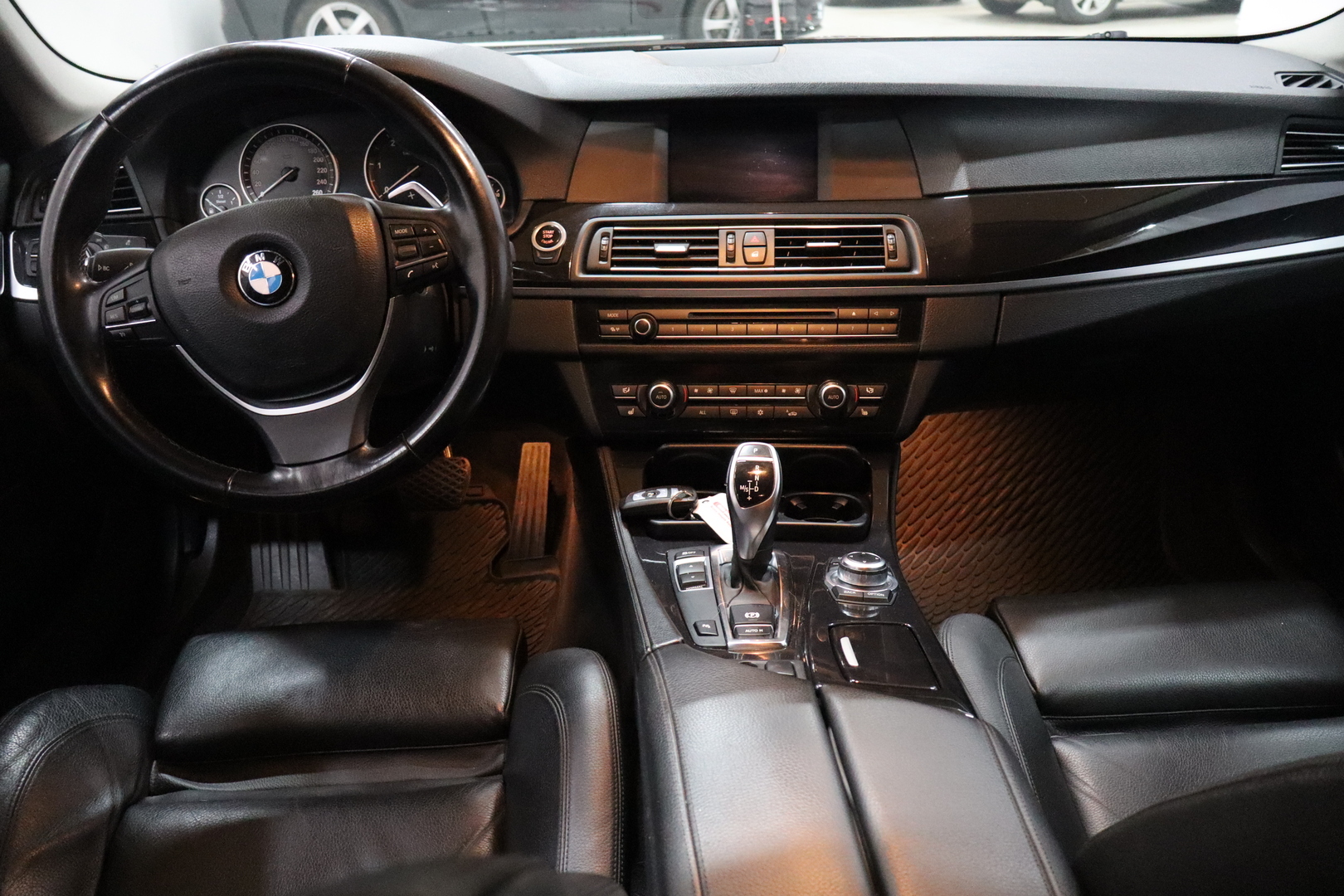BMW 520 2011