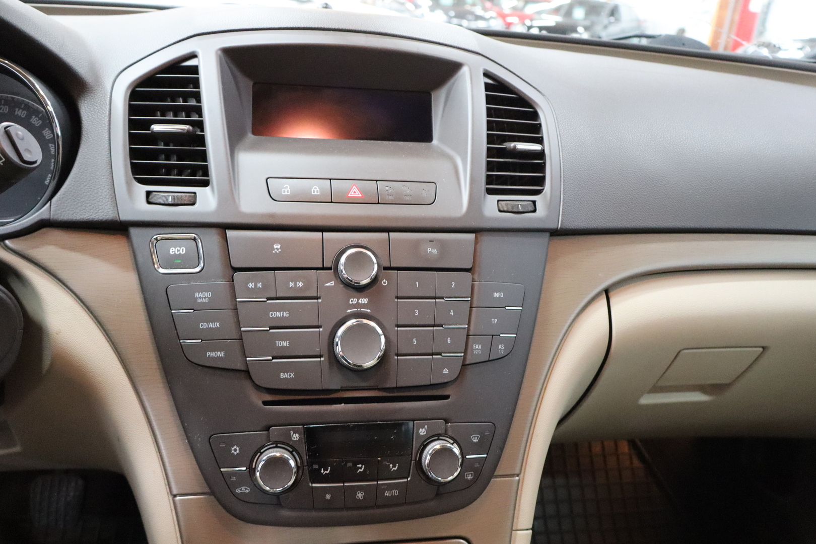 OPEL Insignia 8