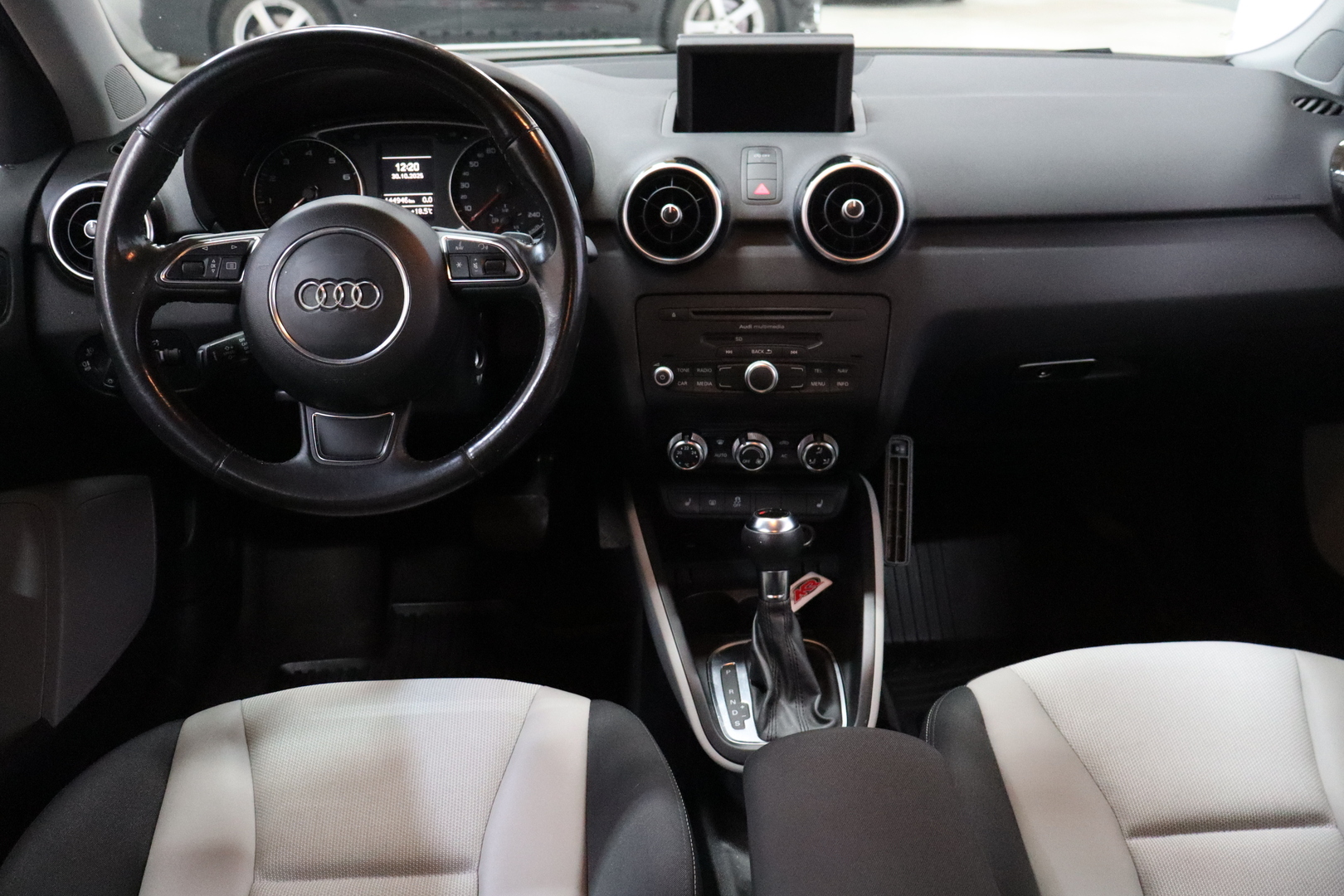 AUDI A1 2012