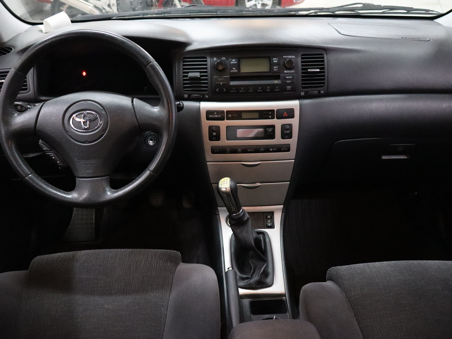 TOYOTA Corolla 2003