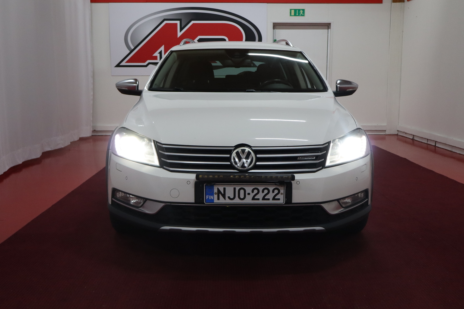 VOLKSWAGEN Passat 2014