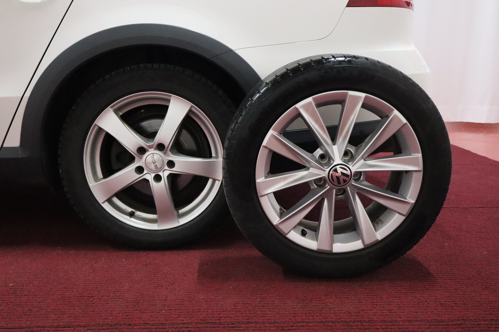 VOLKSWAGEN Passat 2014