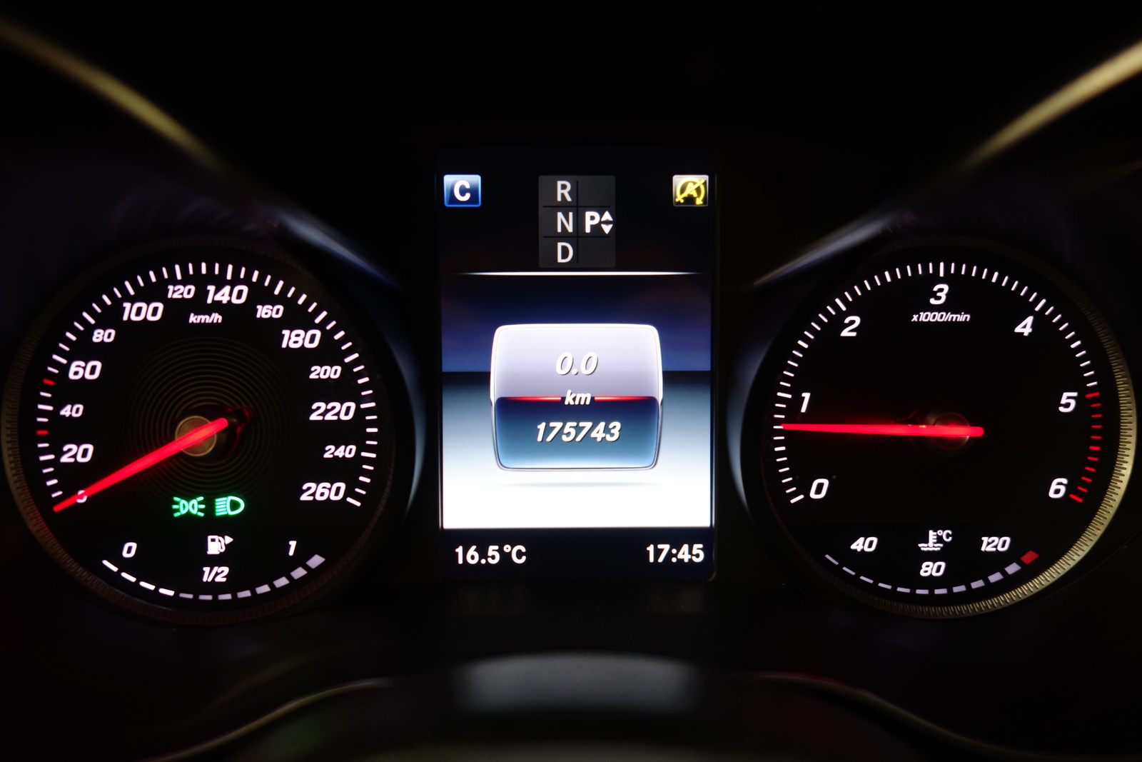 MERCEDES-BENZ C 2018