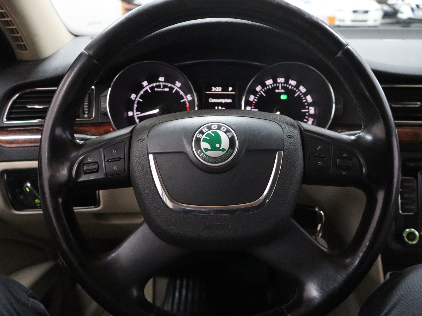 SKODA Superb 2010