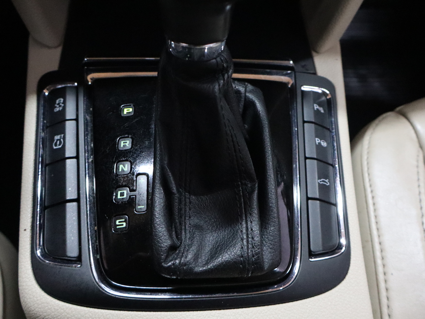 SKODA Superb 2010