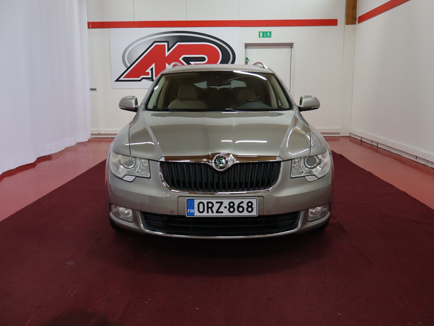 SKODA Superb 2010
