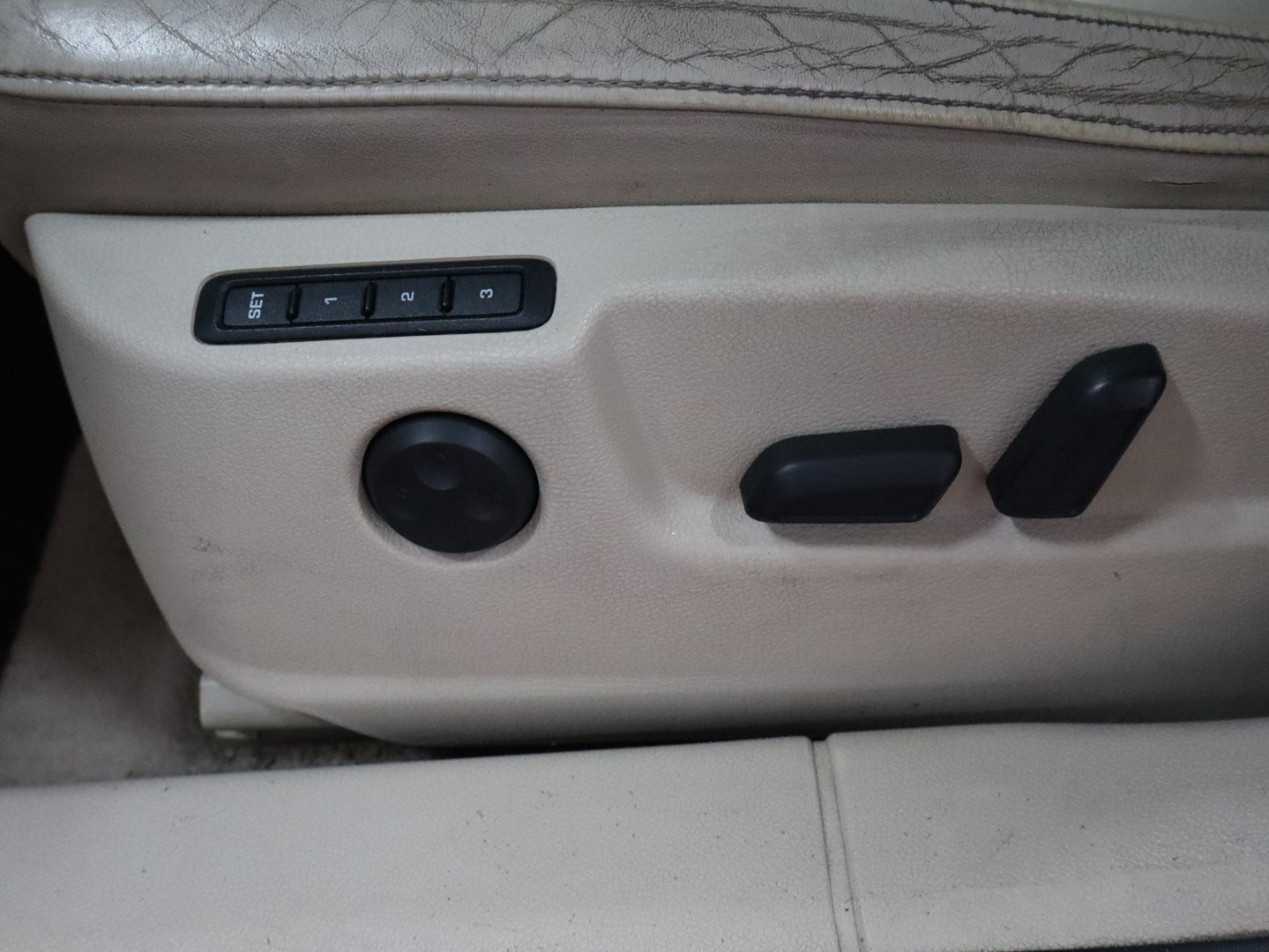 SKODA Superb 2010