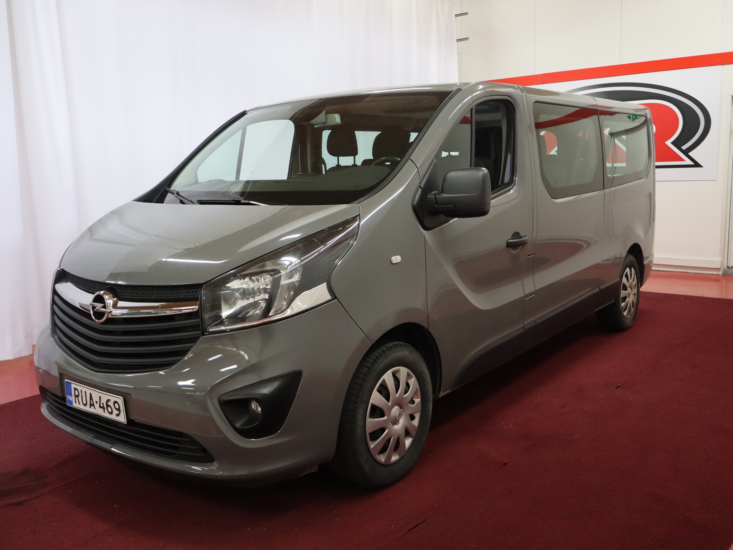 OPEL VIVARO 1