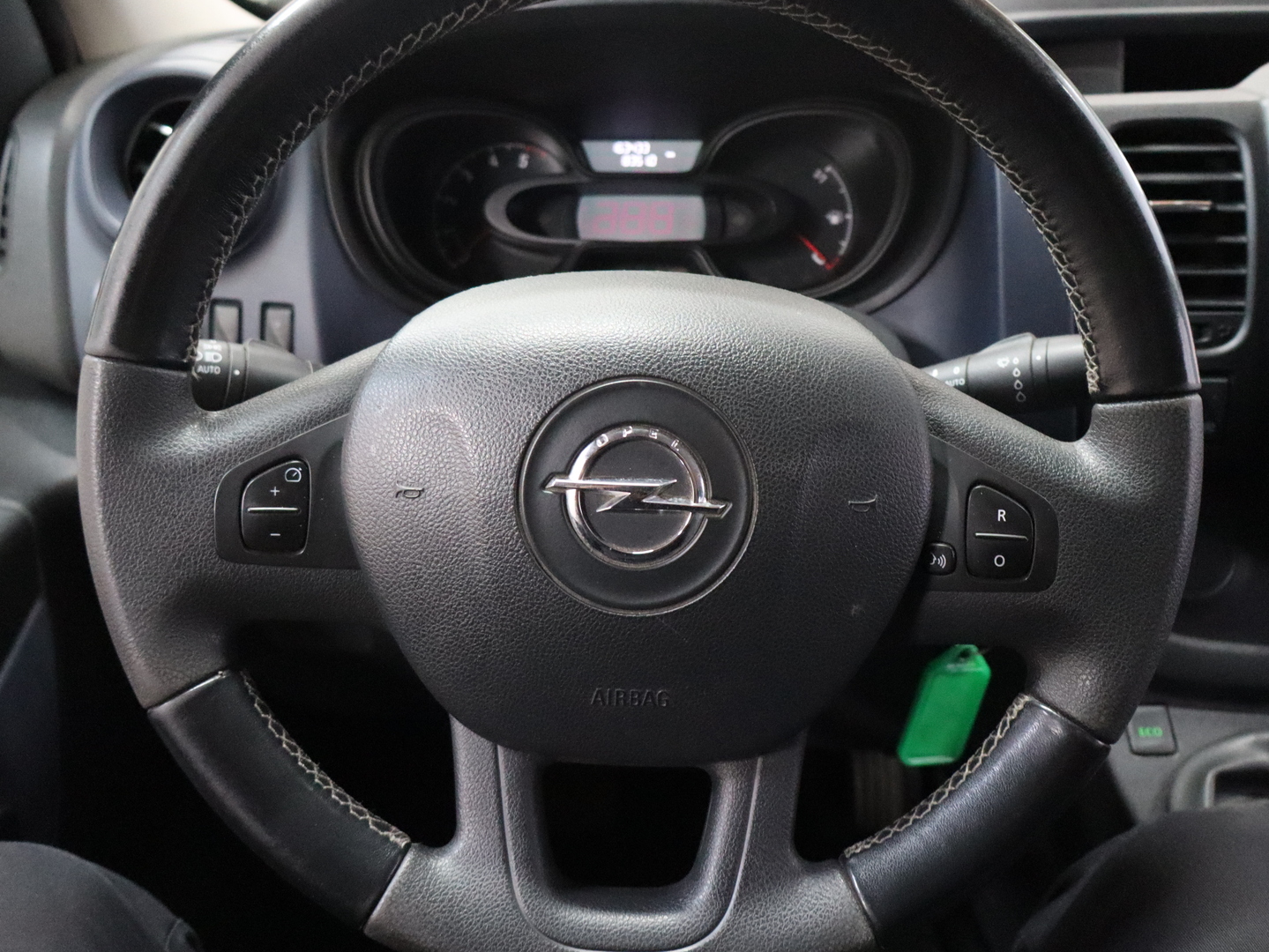 OPEL VIVARO 9