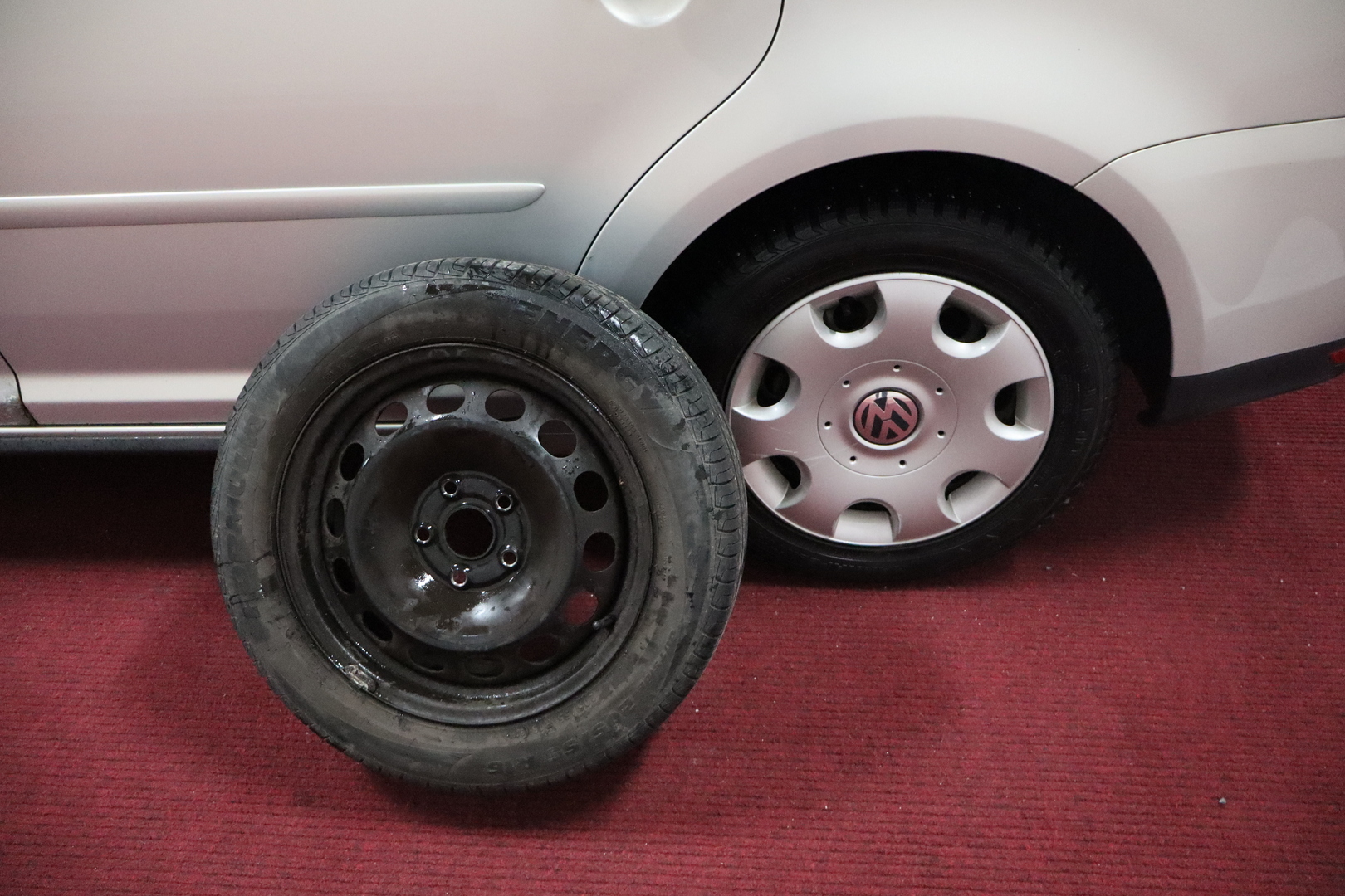 VOLKSWAGEN Touran 2009