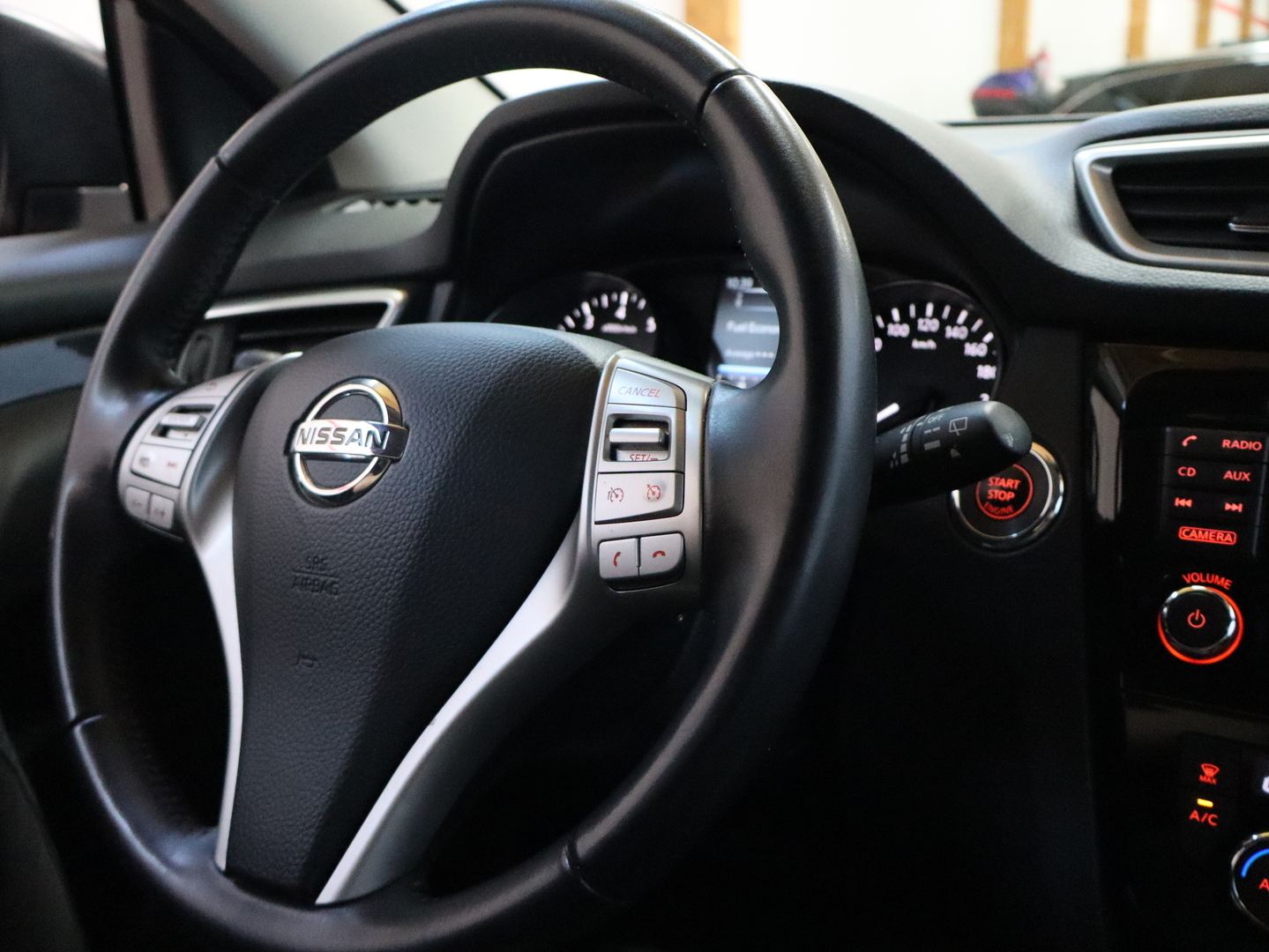 NISSAN Qashqai 2016