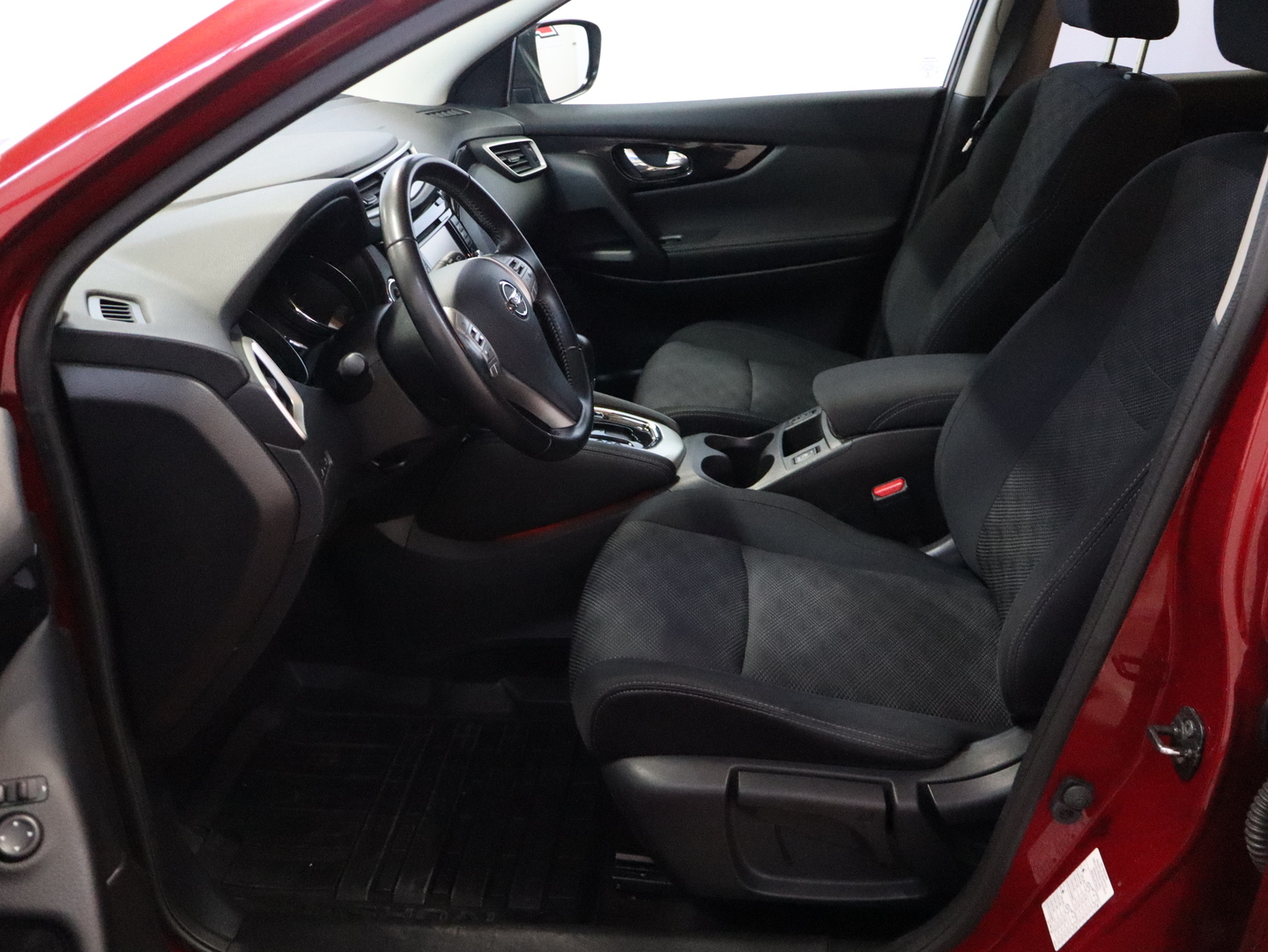 NISSAN Qashqai 2016