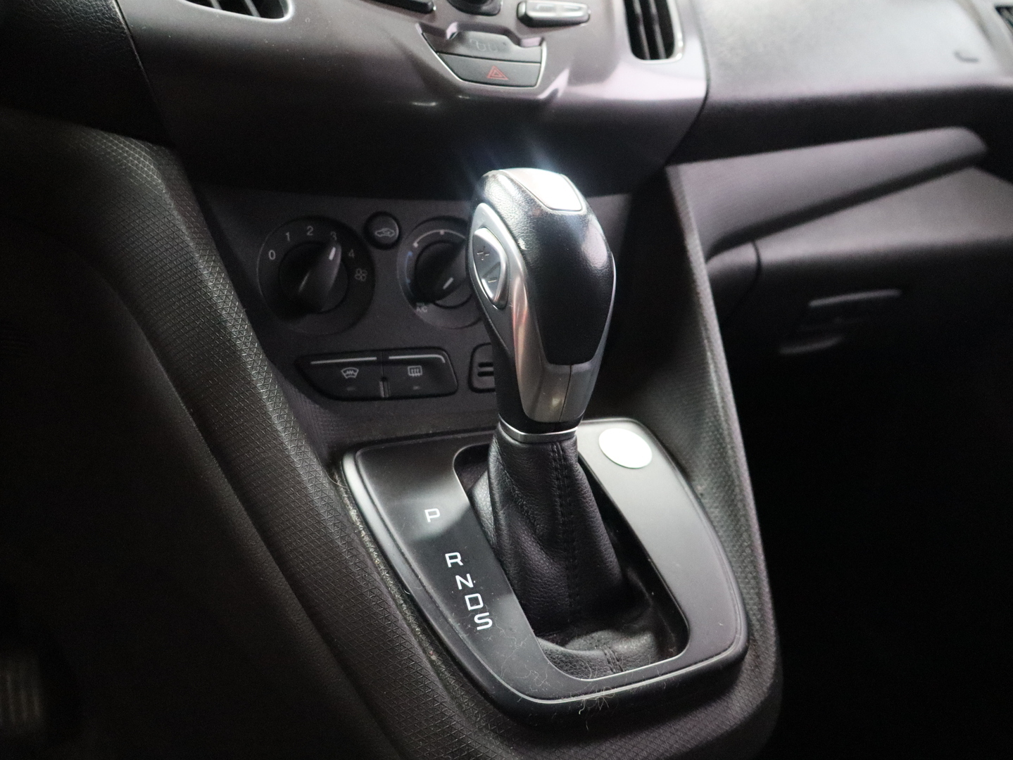 FORD Transit Connect 2014