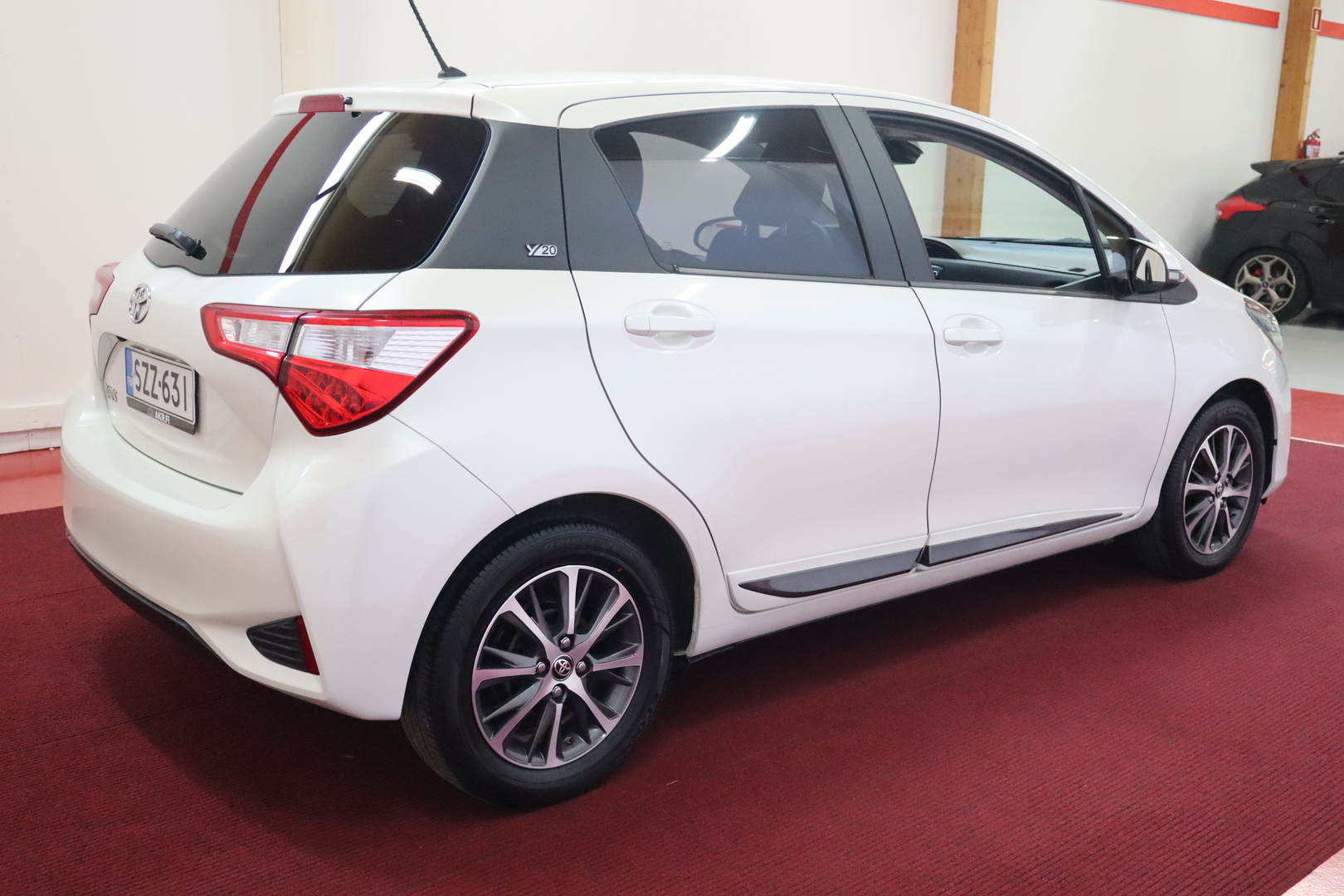 TOYOTA Yaris 2019