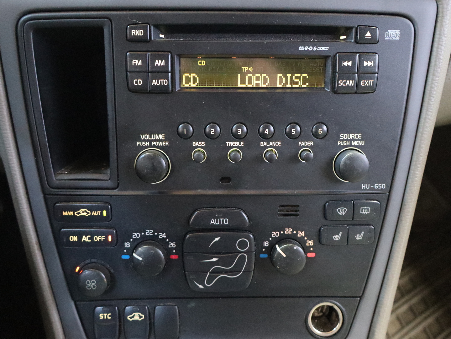 VOLVO V70 2005