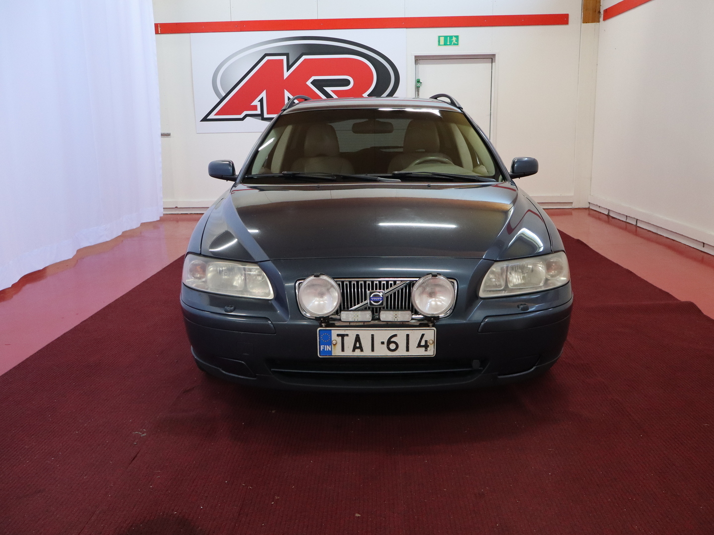 VOLVO V70 2005