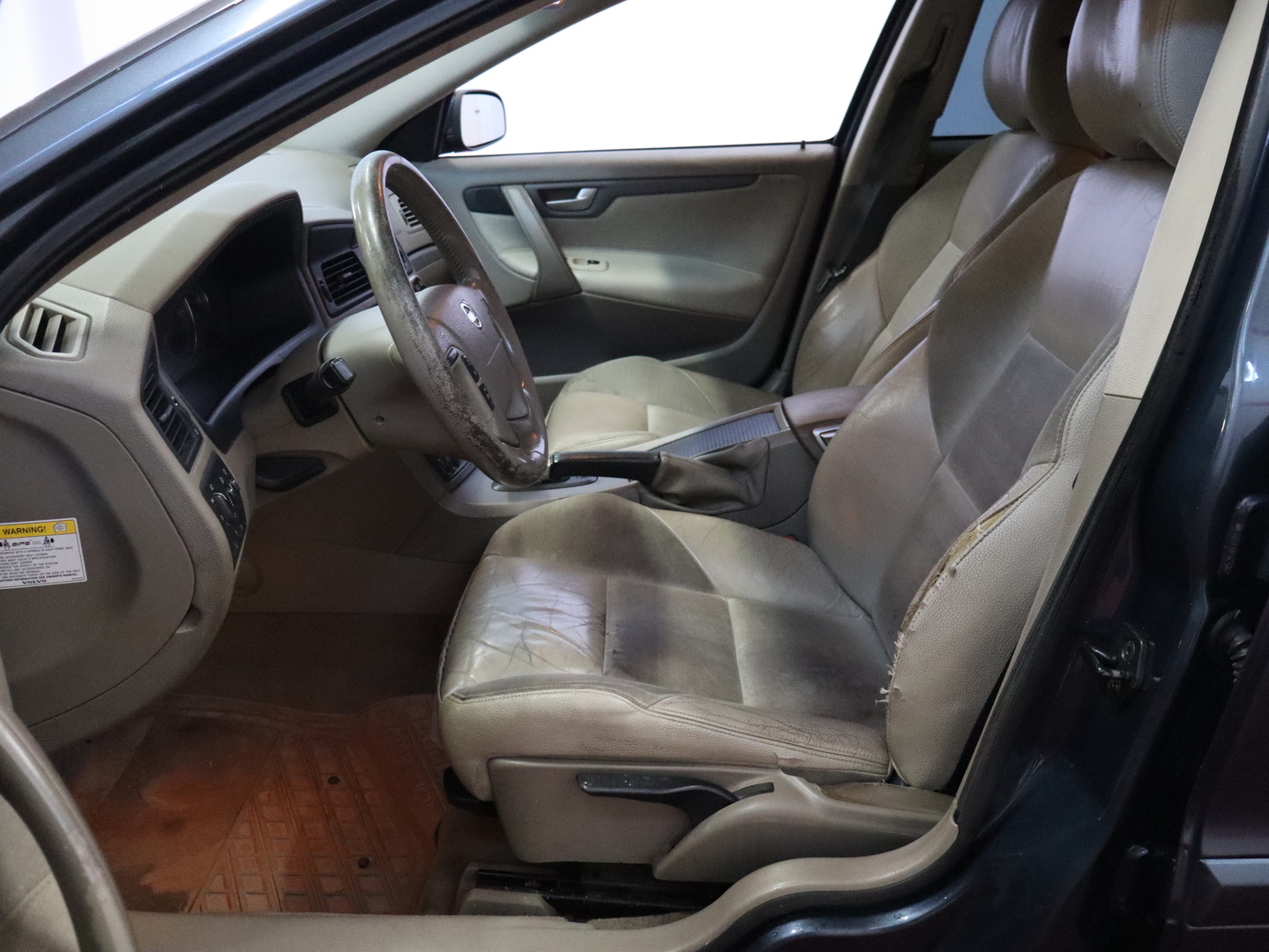 VOLVO V70 2005