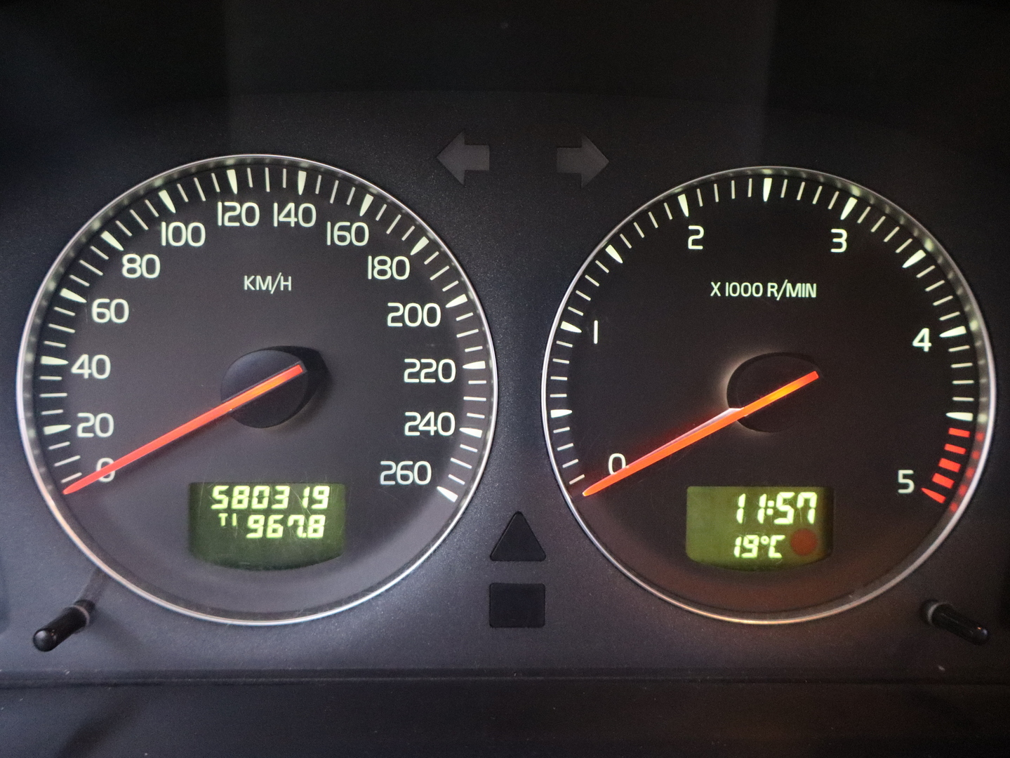 VOLVO V70 2005