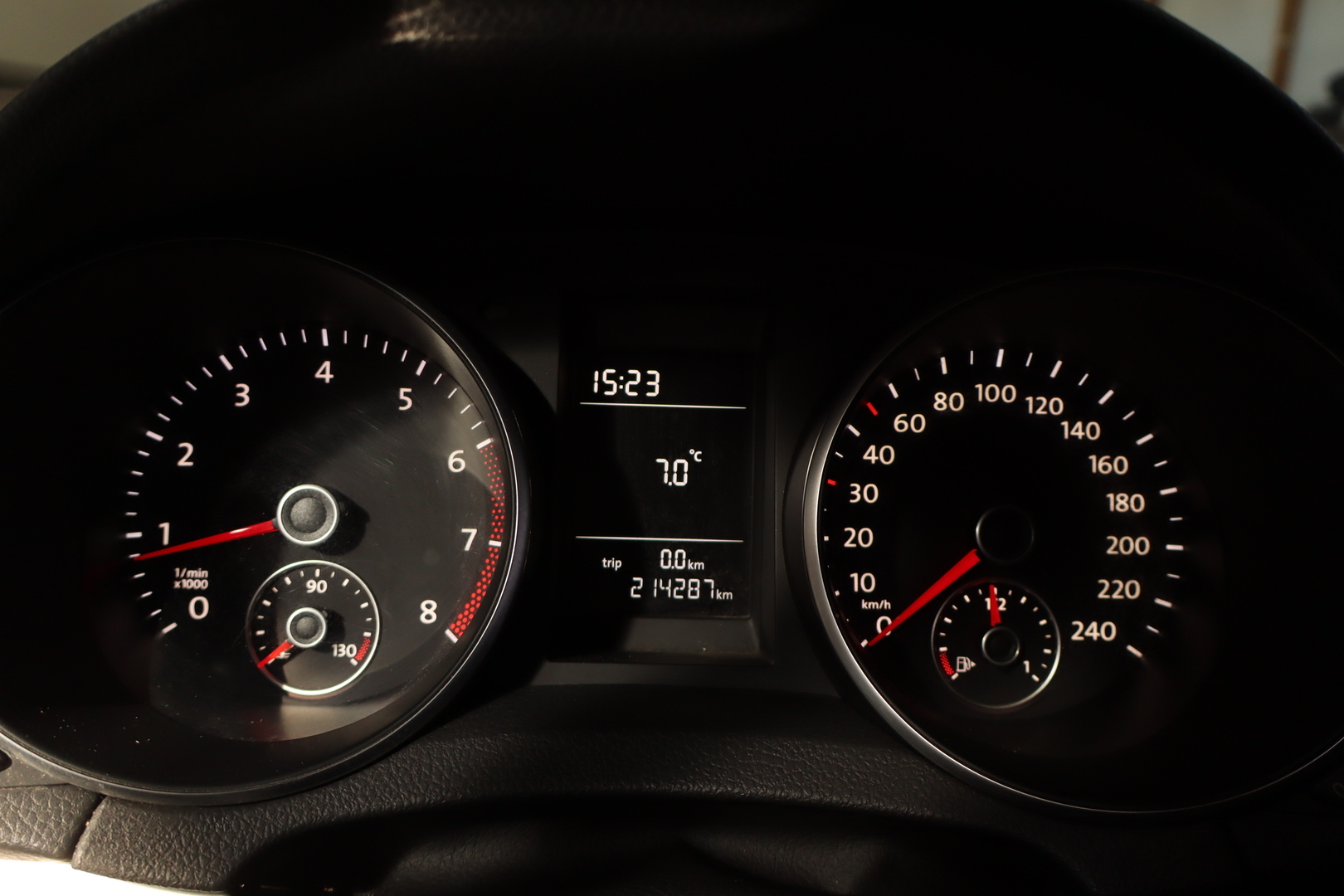 VOLKSWAGEN Golf 2012