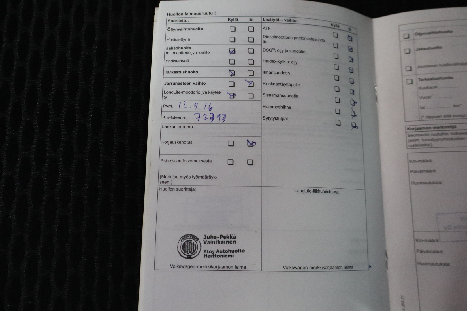 VOLKSWAGEN Golf 2012