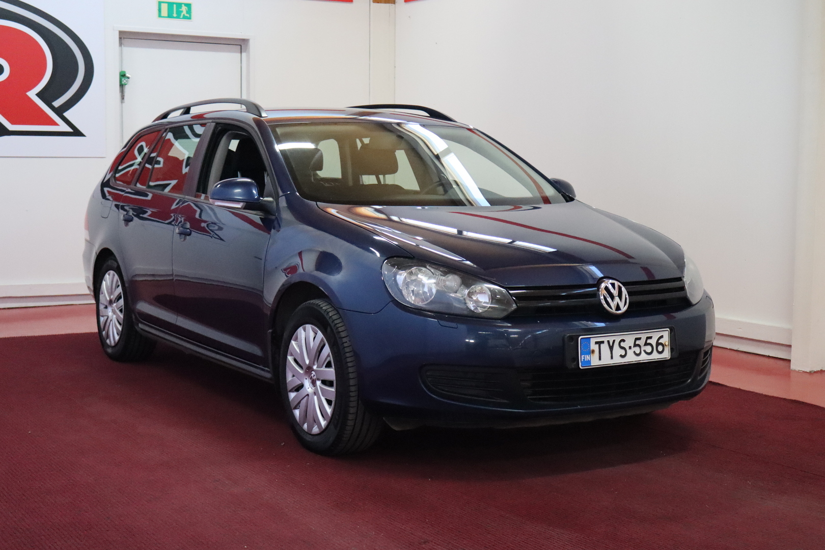 VOLKSWAGEN Golf 2012