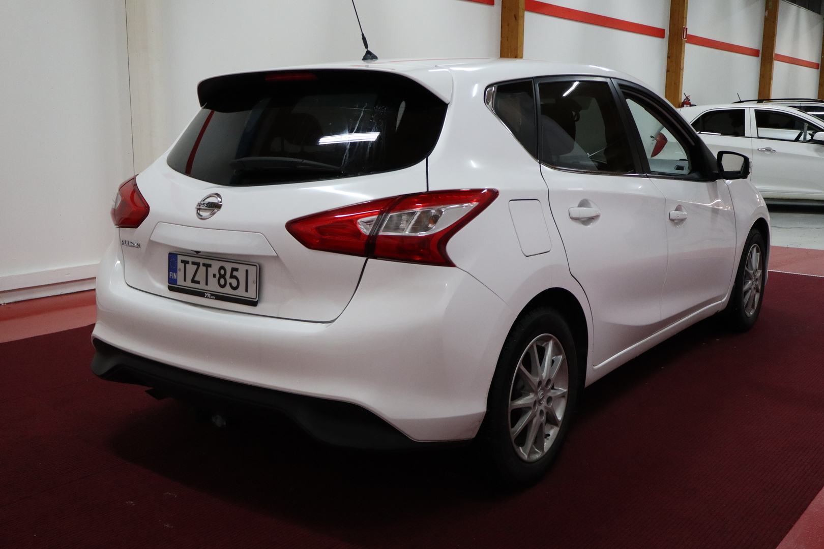 NISSAN Pulsar 2015