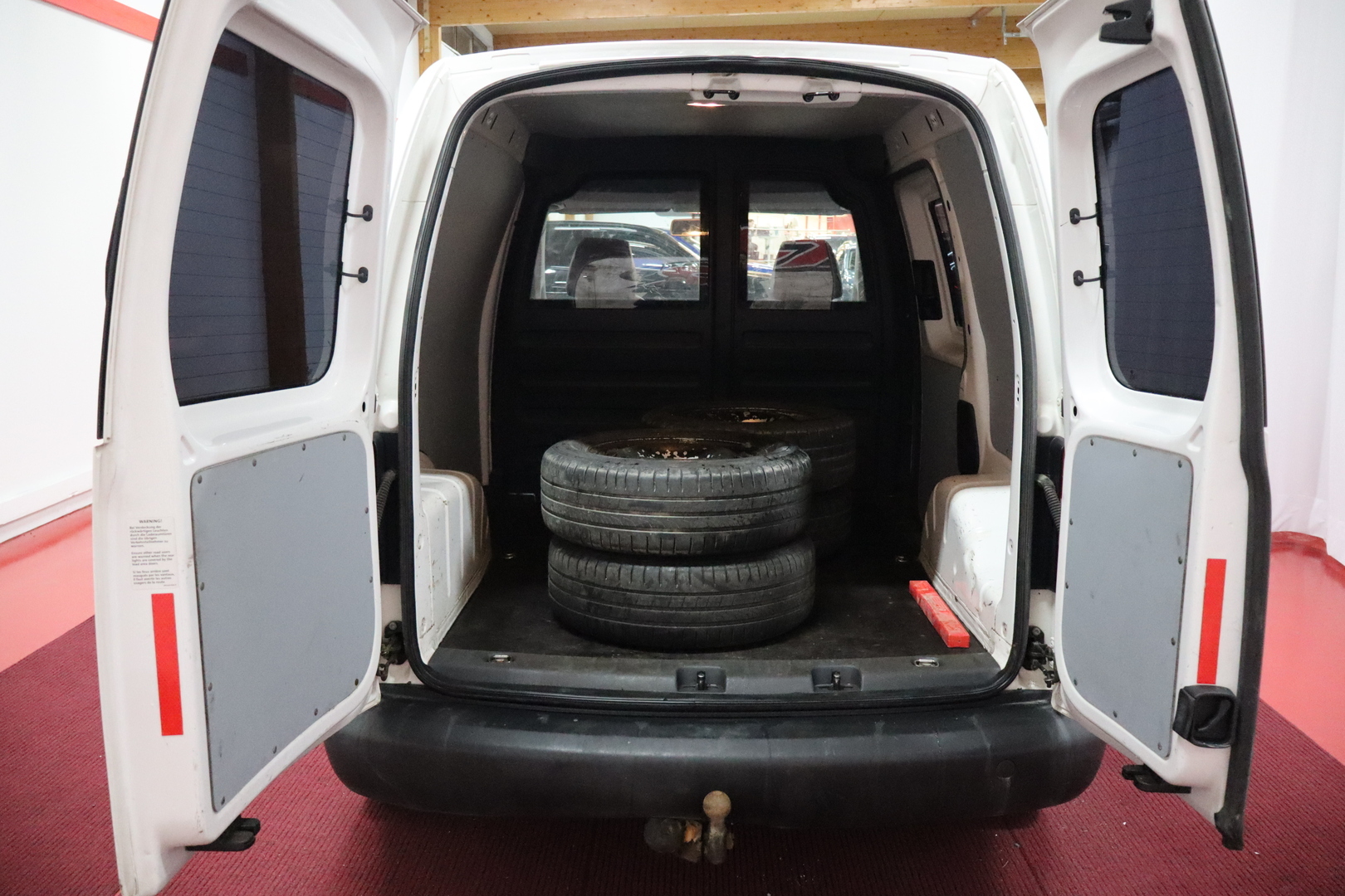 VOLKSWAGEN Caddy 2011