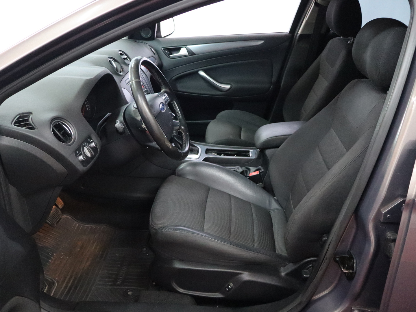 FORD MONDEO 2012