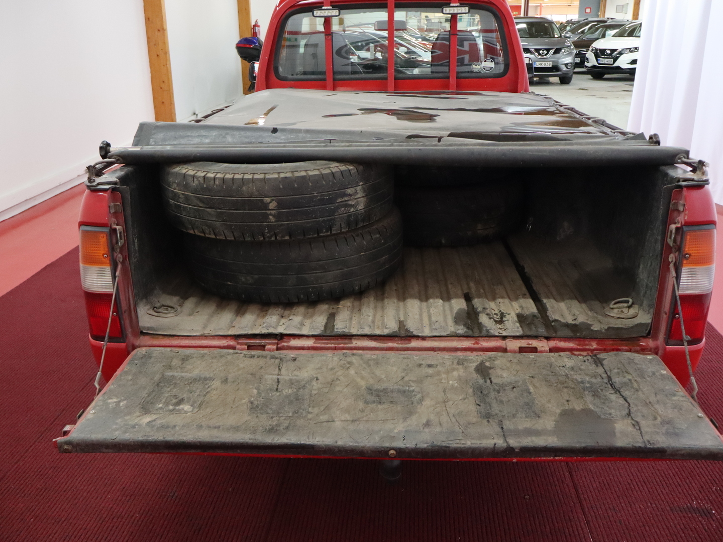 MAZDA B2500 2002