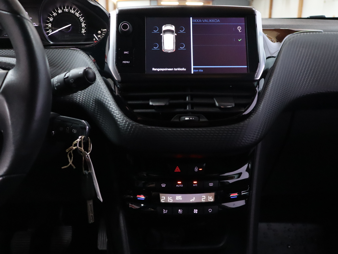 PEUGEOT 208 2017