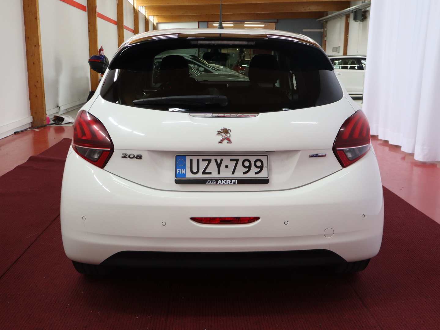 PEUGEOT 208 2017